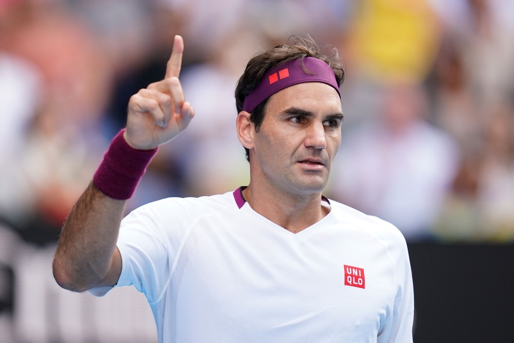 AO: Federer, salva siete puntos de partido ante Sandgren