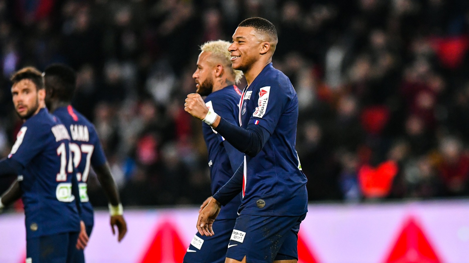 PSG está en semifinales de la Liga de Francia goleando al Saint-Étienne