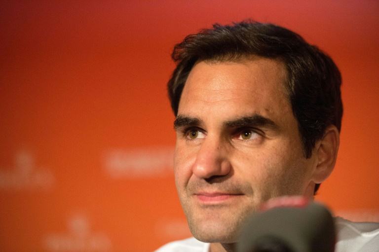 Federer se perderá Roland Garros por una cirugía