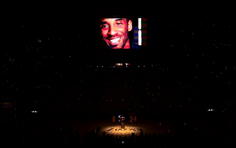 Homenaje a Kobe Bryant opaca victoria de los Blazers sobre Lakers