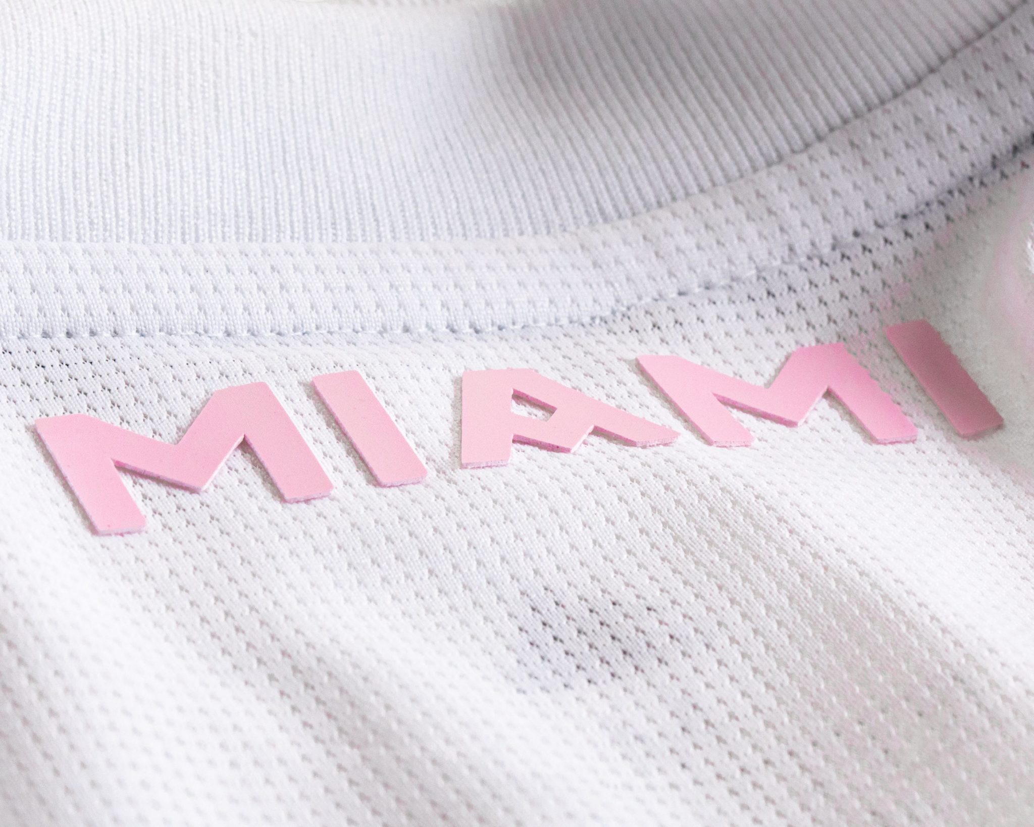 Inter Miami presenta primera camiseta local antes del debut en la MLS