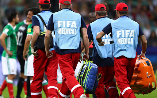 Comité médico de la FIFA complica el regreso del fútbol
