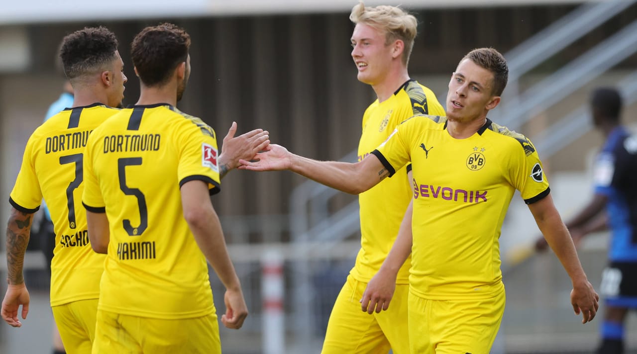 Dortmund, sin Haaland, recupera terreno goleando con Sancho de líder
