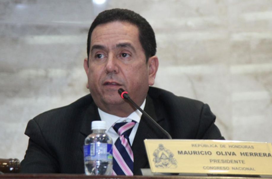 Expresidente de la LNFP, "Toño" Rivera Callejas, propone reanudar torneo