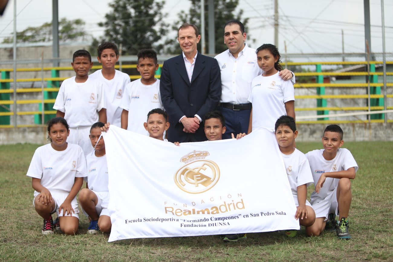Fundación del Real madrid fomenta valores en los niños de Honduras