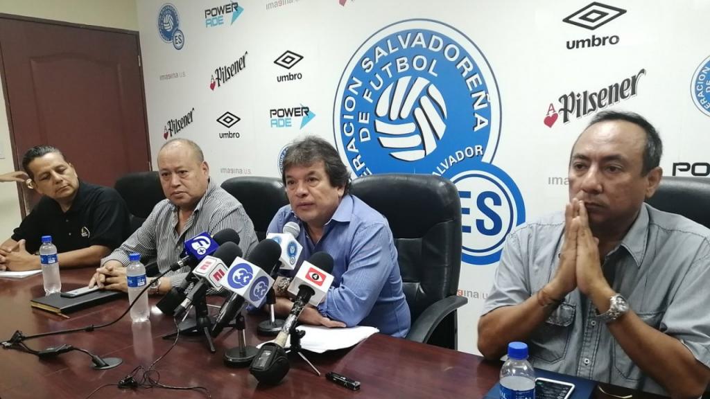 El Salvador arremete contra la Concacaf por nuevo formato
