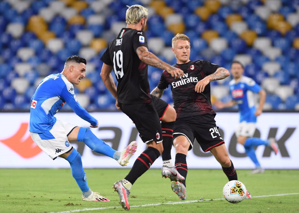 Napoli y Milan empataron en el San Paolo y dignifican con buen fútbol