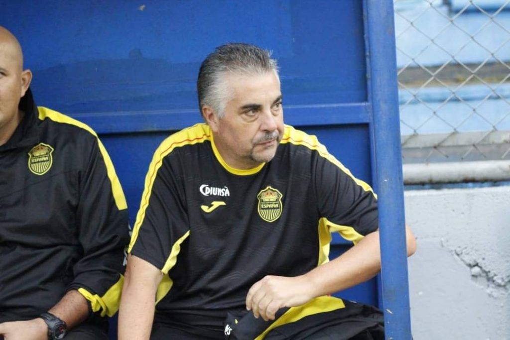 Ramiro Martínez, entrenador del Real España. Foto HSI-Ermes Martínez