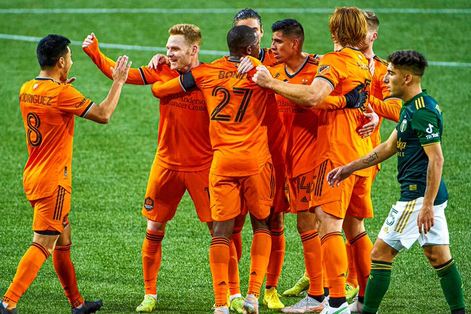 Boniek, Acosta y Quioto titulares; Martínez de cambio en jornada de MLS