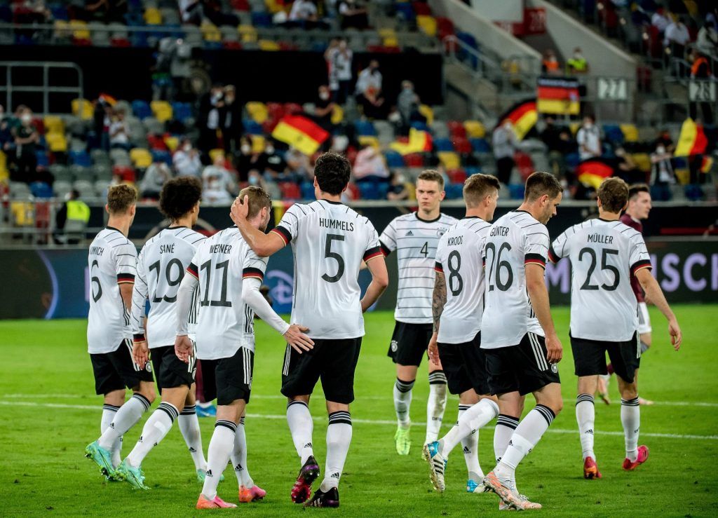 Alemania golea a Letonia previo a su debut en la EURO