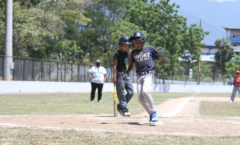 Torneo de Reactivación del Béisbol Menor abrió en SPS