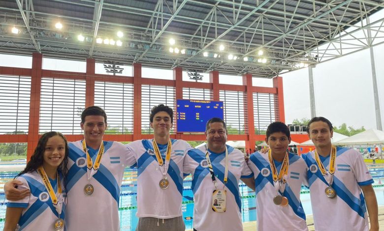 Natación catracha con buena cosecha de medallas en los Panam Aquatics