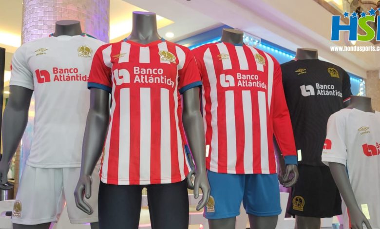 Olimpia presenta su nueva indumentaria para la temporada 2022/2023