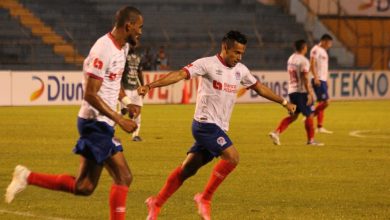 ¡Zurdazo! Edwin Rodríguez marca un golazo en el clásico nacional