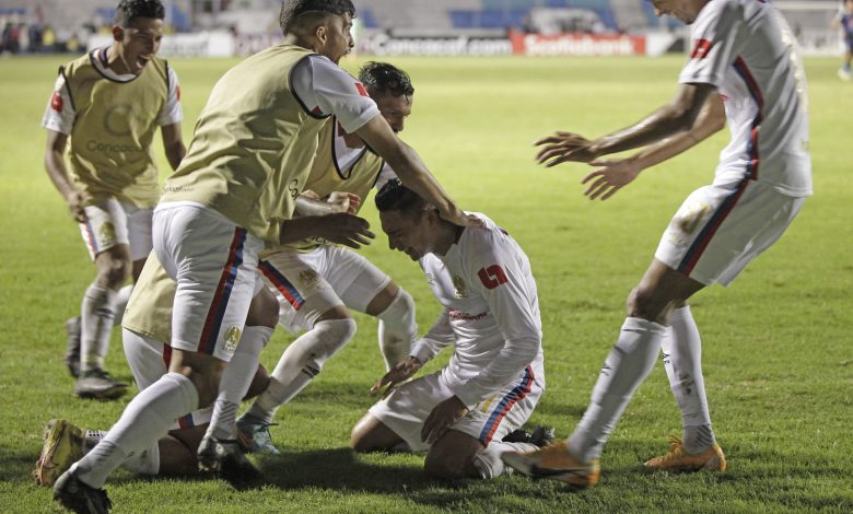 Carlos Sánchez emocionado por el gol de la semifinal