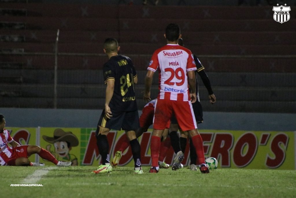 Olancho FC recibe a un CDS Vida enchufado