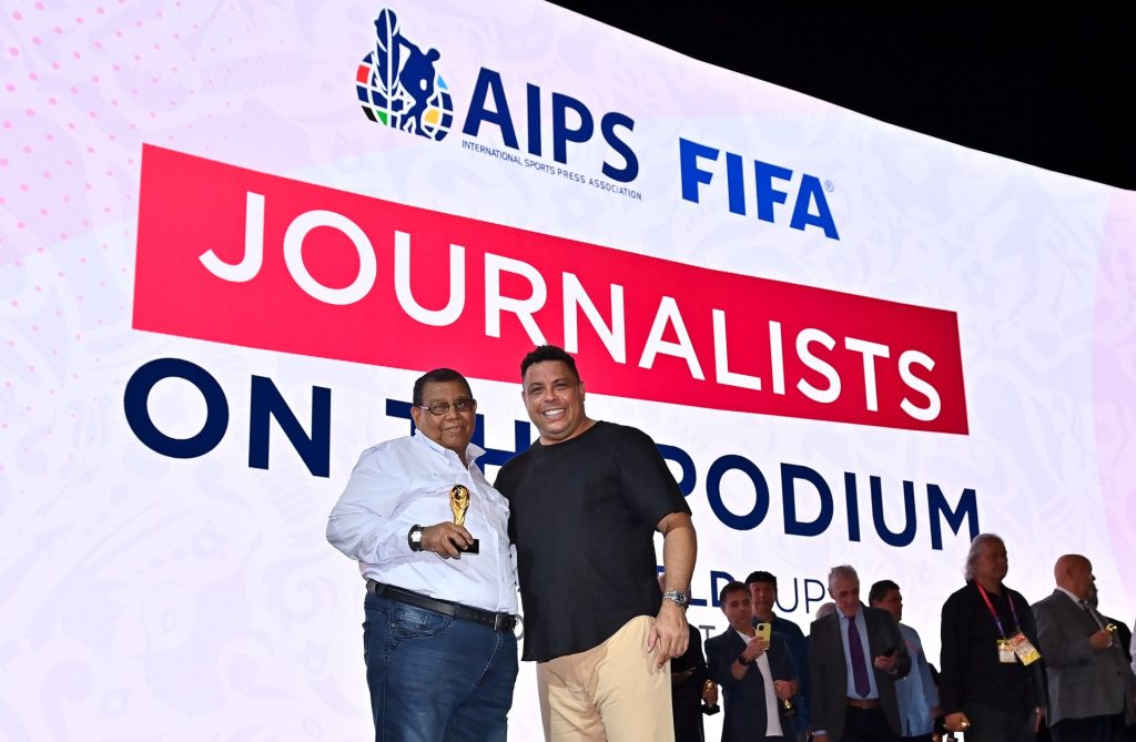 AIPS y la FIFA reconoce al periodista hondureño Jesús Vélez