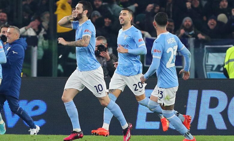 Lazio endosa goleada al Milan que complica sus aspiraciones de alcanzar a Napoli