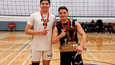Héctor Ortiz y Arturo Durán destacan en voleibol de Canadá