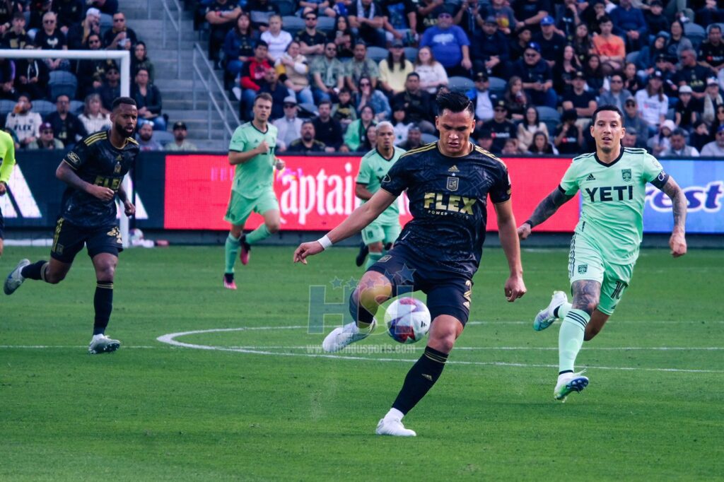 Denil Maldonado debuta en la goleada 4-0 de Los Ángeles FC ante el New  England Revolution en la MLS