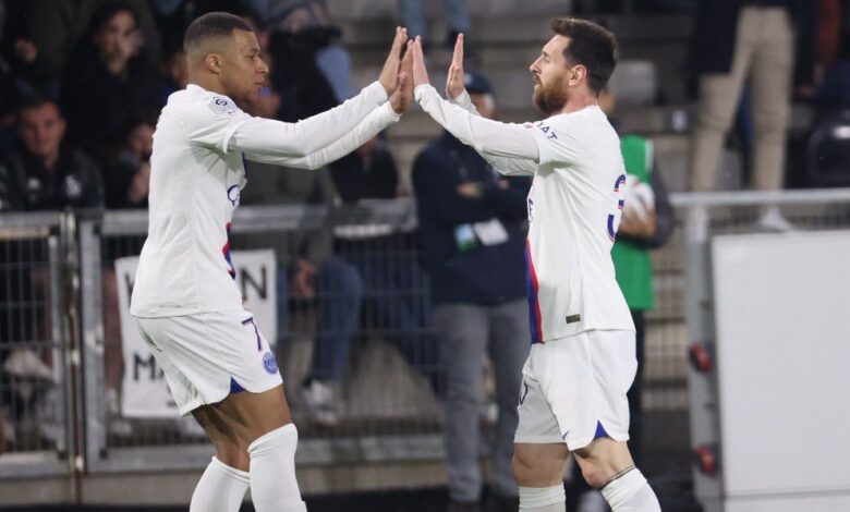 El PSG se acerca al título al doblegar al Angers con goles de Mbappé