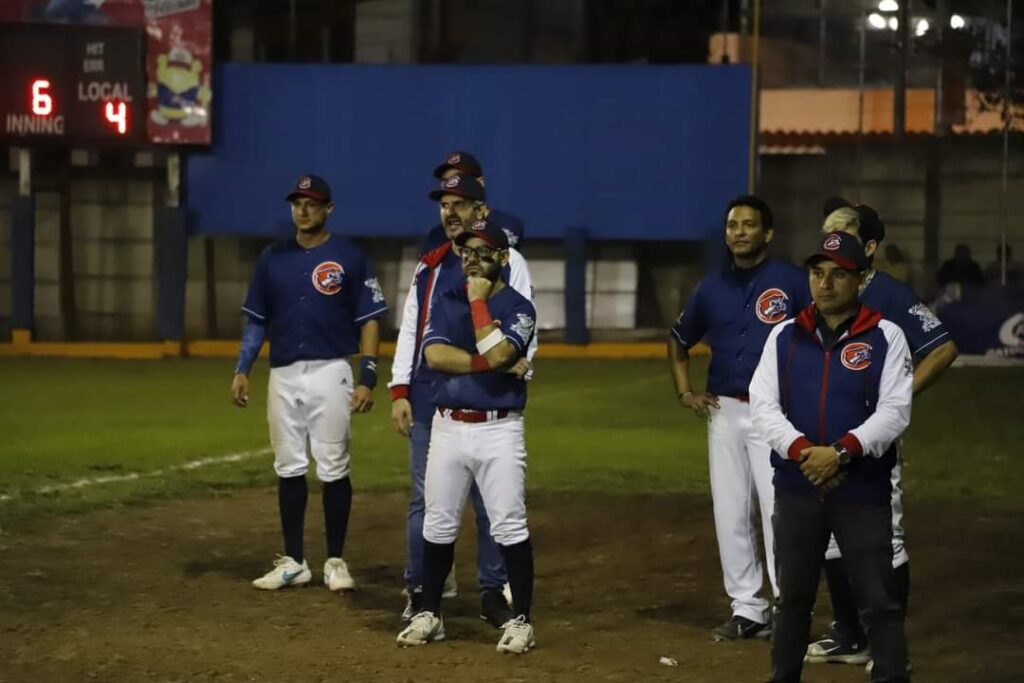 Cuatro catrachos se coronan campeones de softball en Guatemala