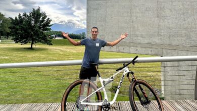 Luis López ya en Suiza para iniciar campamento en el Centro Mundial de Ciclismo