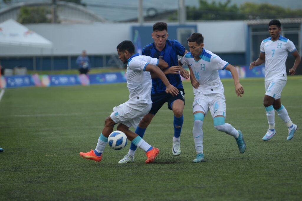 Honduras Sub22 logra el bronce tras vencer a El Salvador en los JDCYC