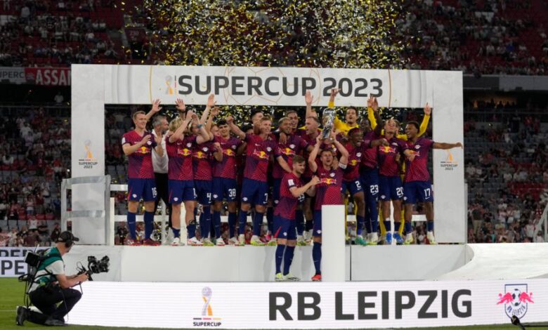 RB Leipzig campeón de la Supercopa tras aplastar al Bayern