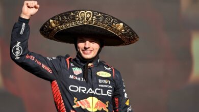 Verstappen gana y Checo Pérez choca en la primera vuelta del GP de México