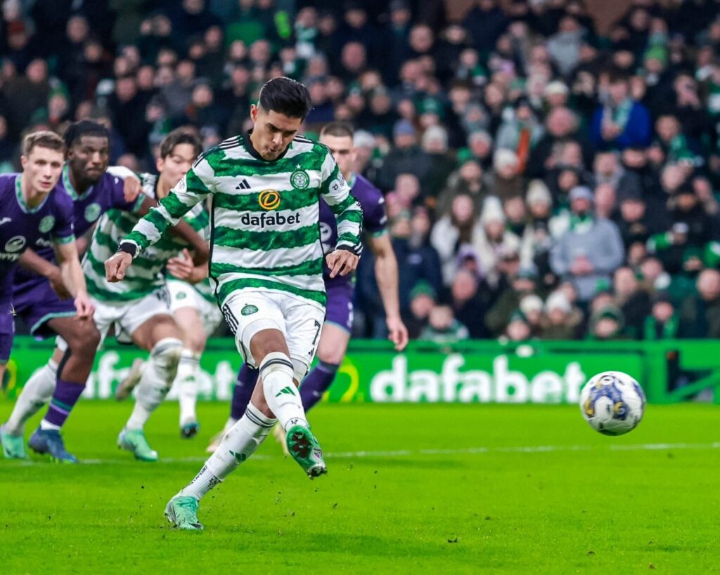 Luis Palma con gol y dos asistencias con el Celtic en triunfo liguero