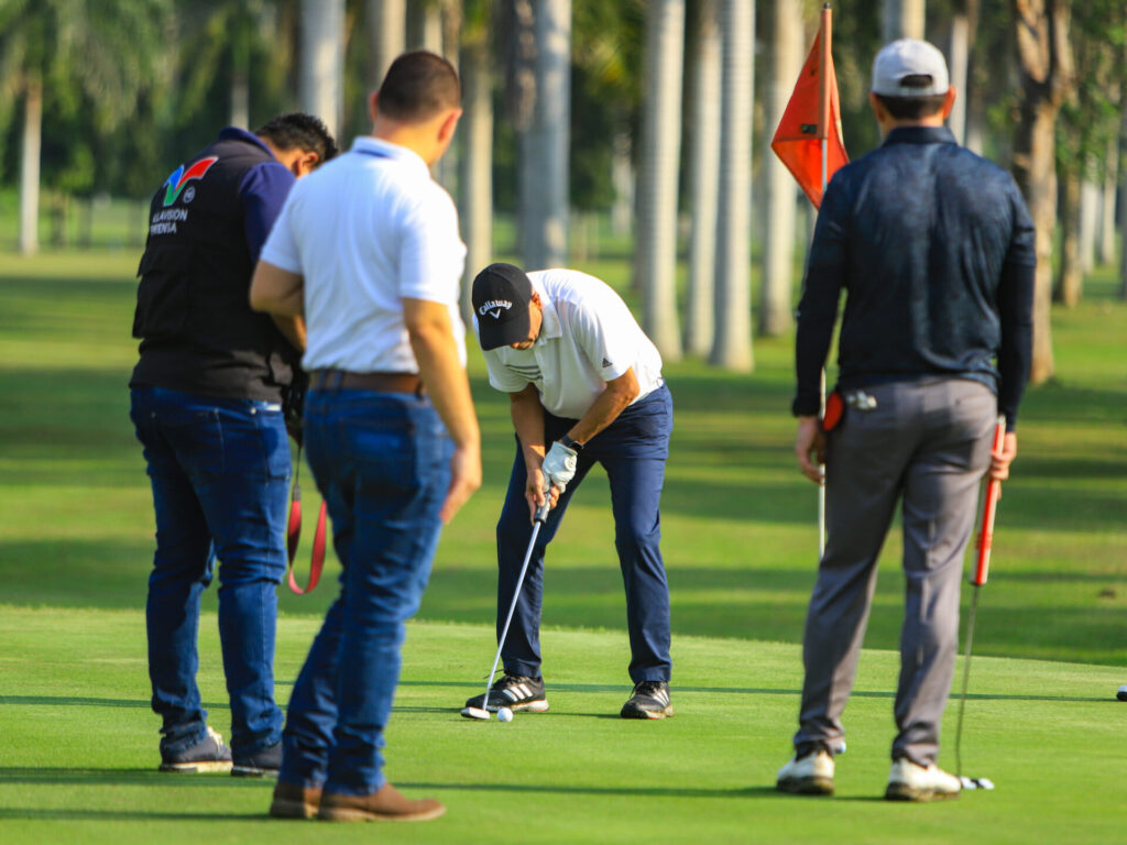 Inició el III Abierto de Golf del Club Campestre La Lima