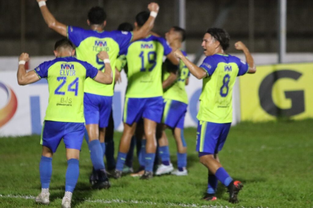 Olancho FC triunfa en Tocoa y apunta a semifinales