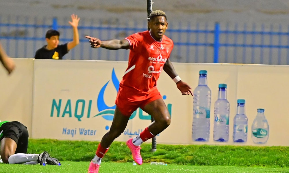 Romell Quioto se estrena como goleador en el Al Arabi SC
