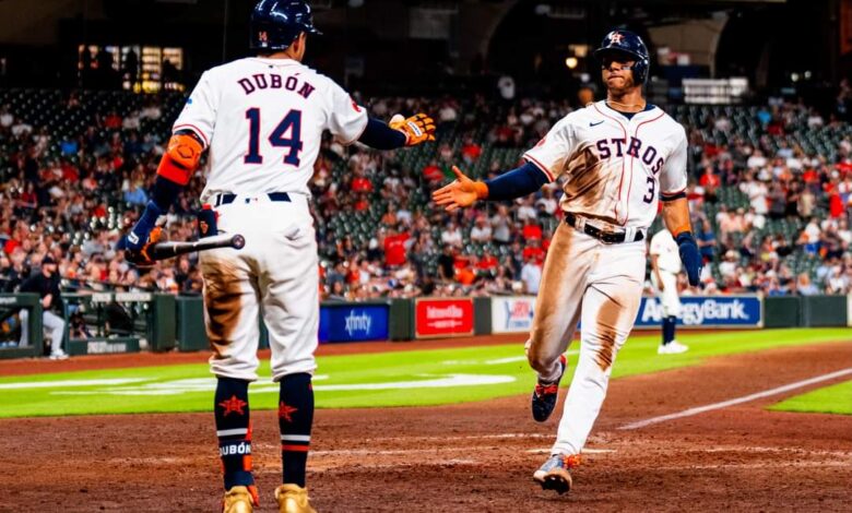 Astros ganan segunda serie al hilo; Dubón con hit