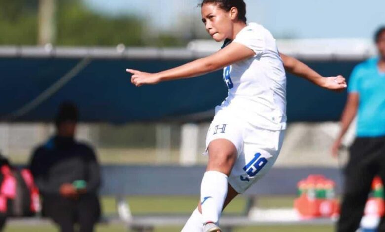 Esther Meza, nueva legionaria del fútbol en Lamar University