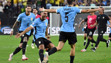 Uruguay, con diez jugadores, echa a Brasil de la Copa América